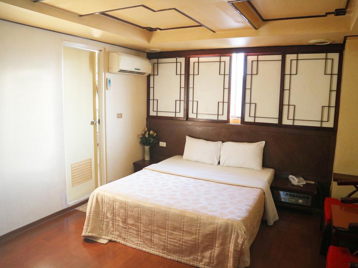 Sanmin Hotel Changhua City Bagian luar foto